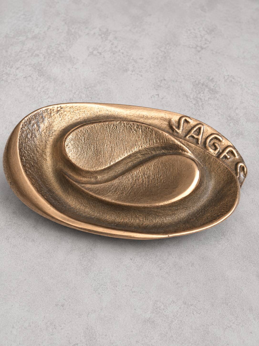 Collectible bronze paperweight sculpture signed Lohé