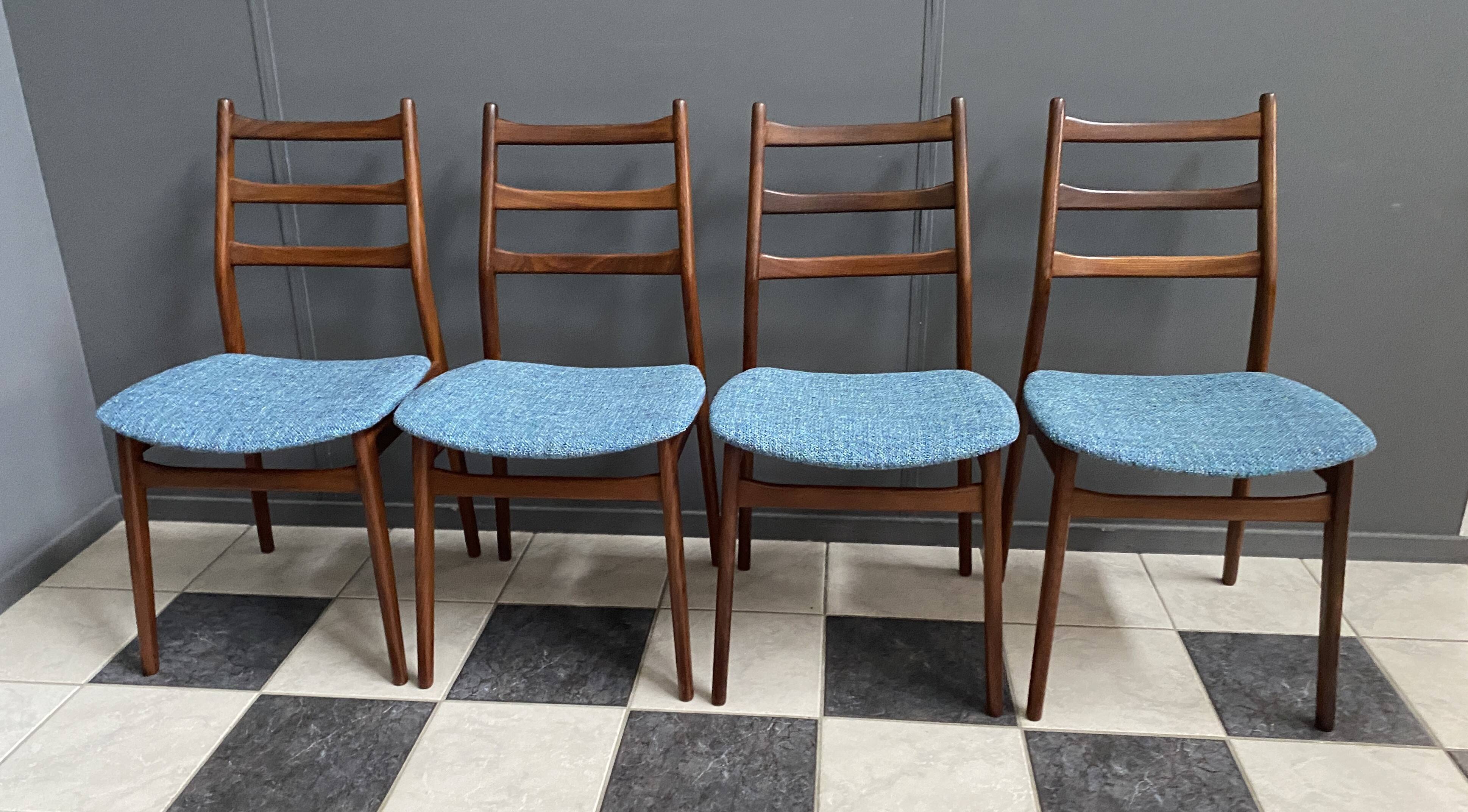 4 chaises de salle à manger Casala, années 1960