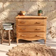 Small antique chest of drawers in light oak – 3 drawers