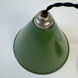 Ancienne suspension d’atelier emaillee verte conique