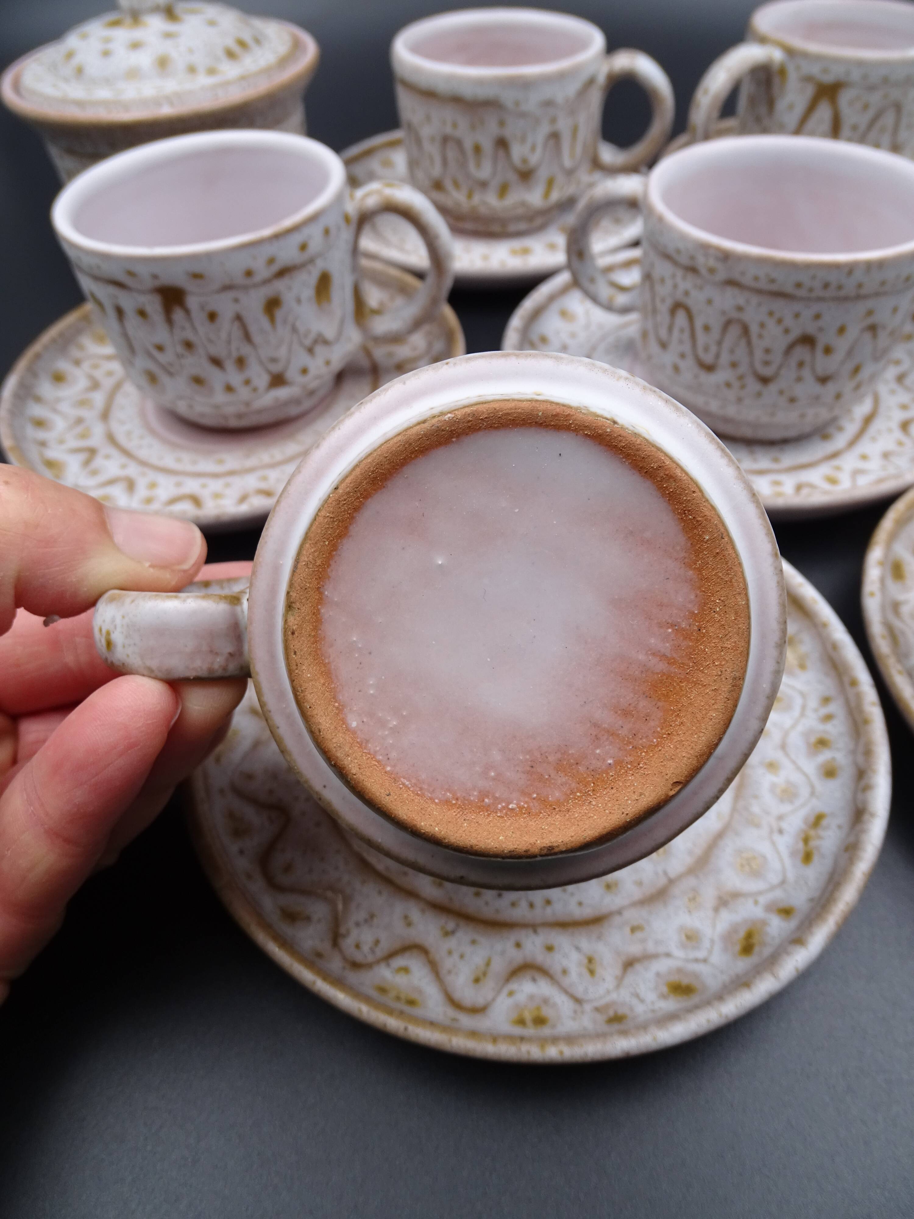 Earthenware coffee service signed Jean Austruy Vallauris around 1970 - Cups - saucers - milk pot