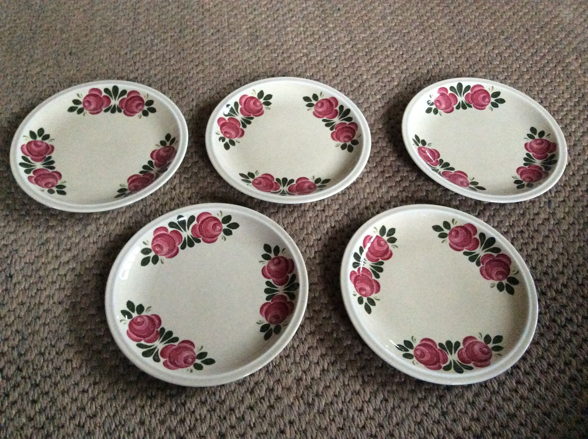 Series of 5 dessert plates