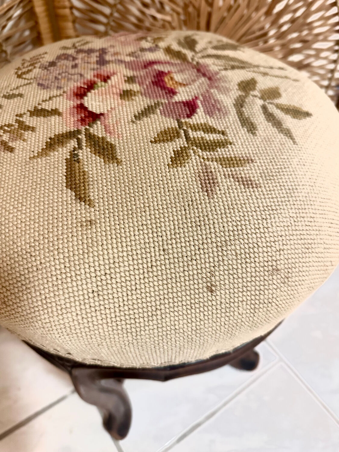 Antique Napoleon III adjustable piano stool and canvas