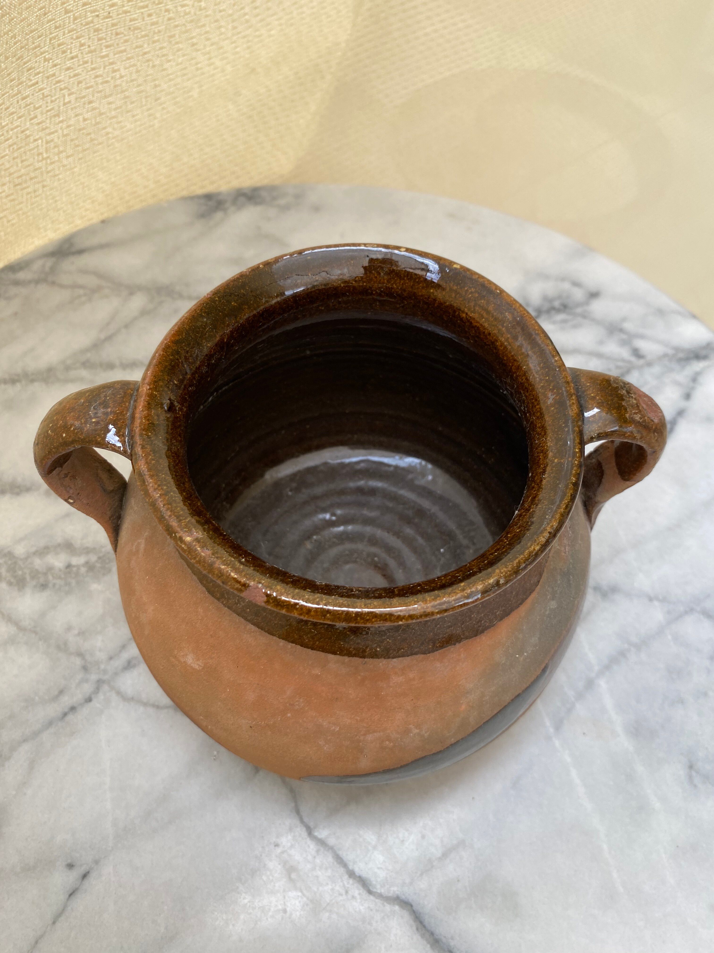 Old terracotta confit pot – authenticity in the French way