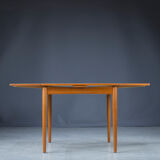 Danish Teak Model 28 Extendable & Reversible Side Table by Poul Hundevad for Hundevad & Co., 1960s