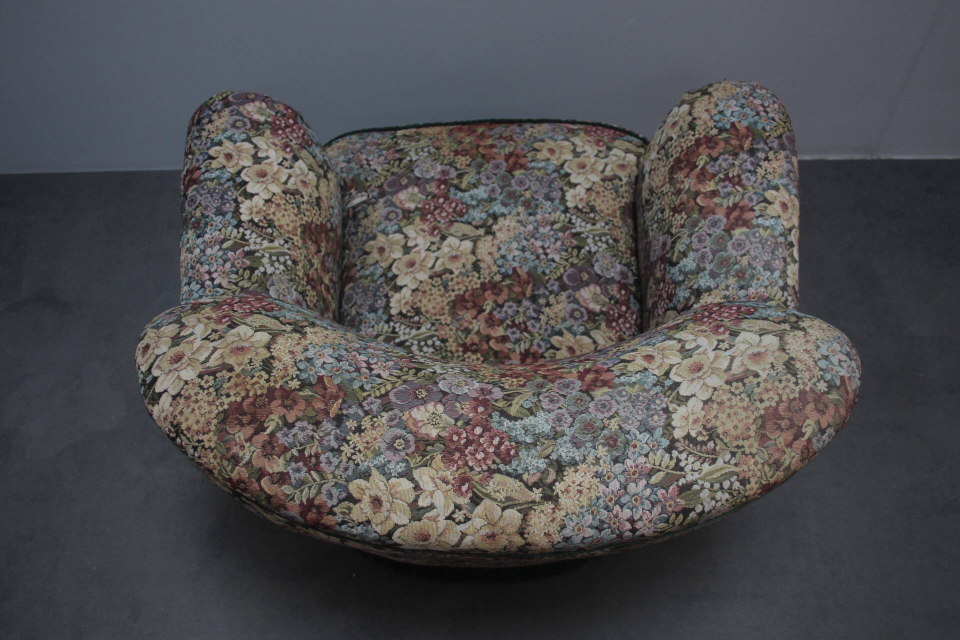 Designer club armchair, 1940s.