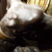 Chimney bar greyhounds