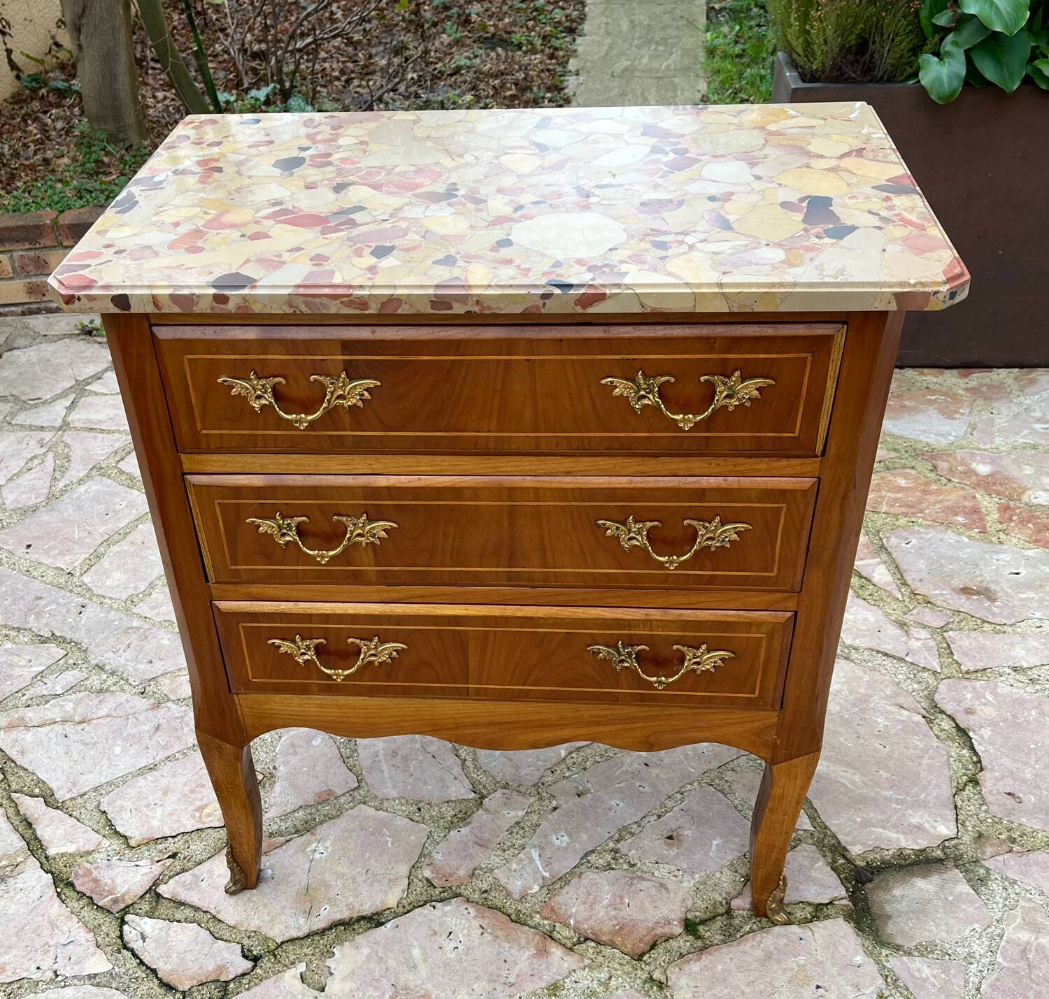 Small old chest of drawers