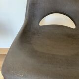 Chaise coque plastique marque Sitting