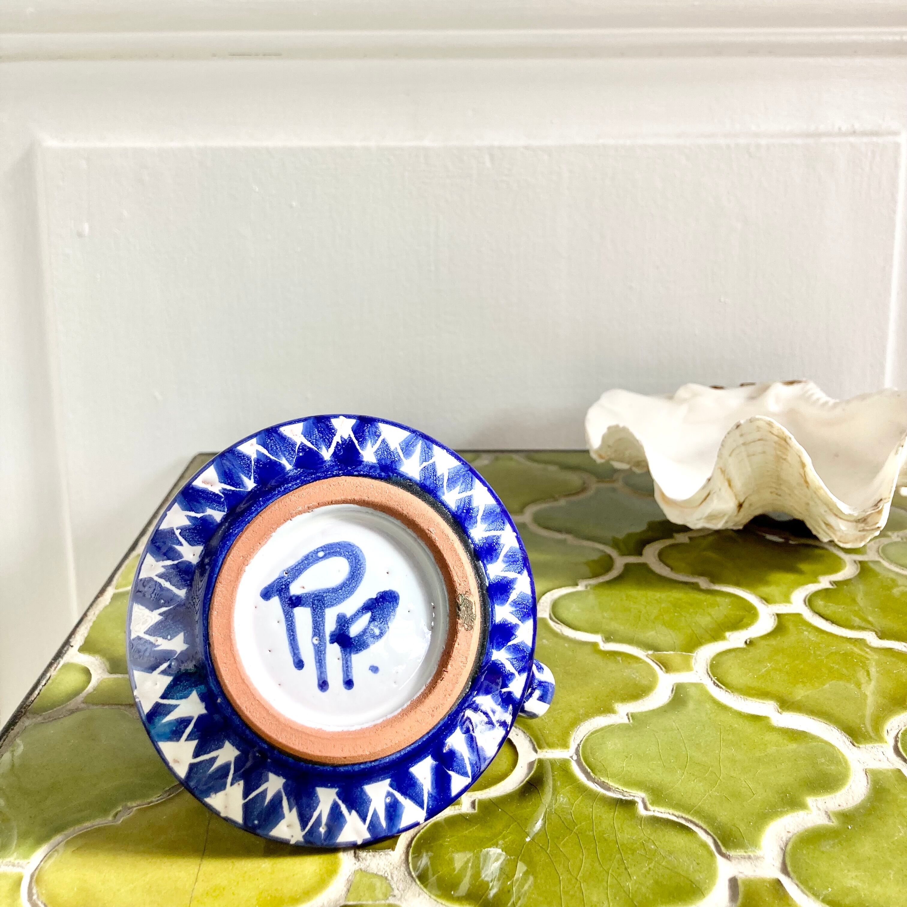 Ceramic hand candle holder