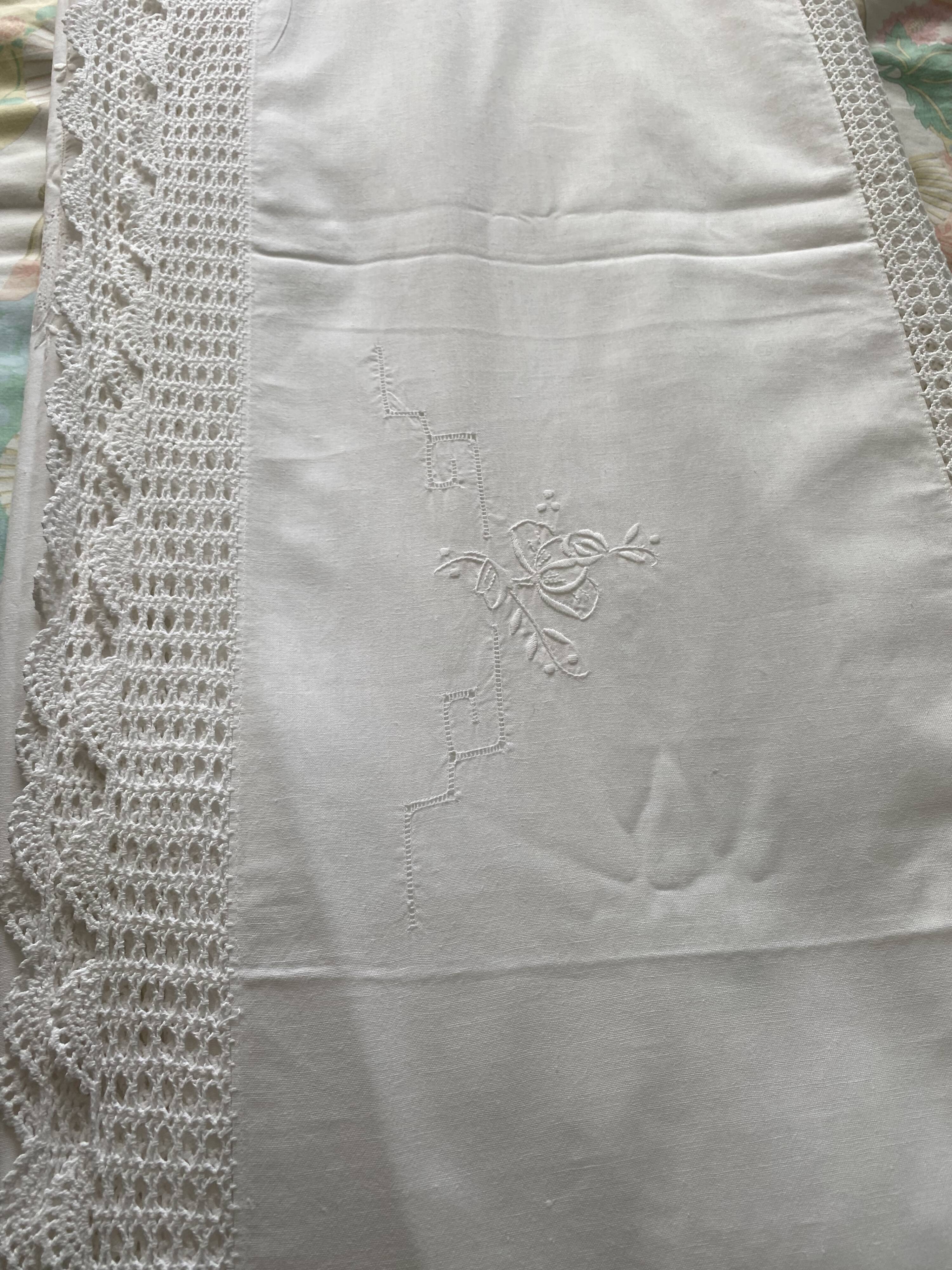 Handmade cotton embroidery tablecloth