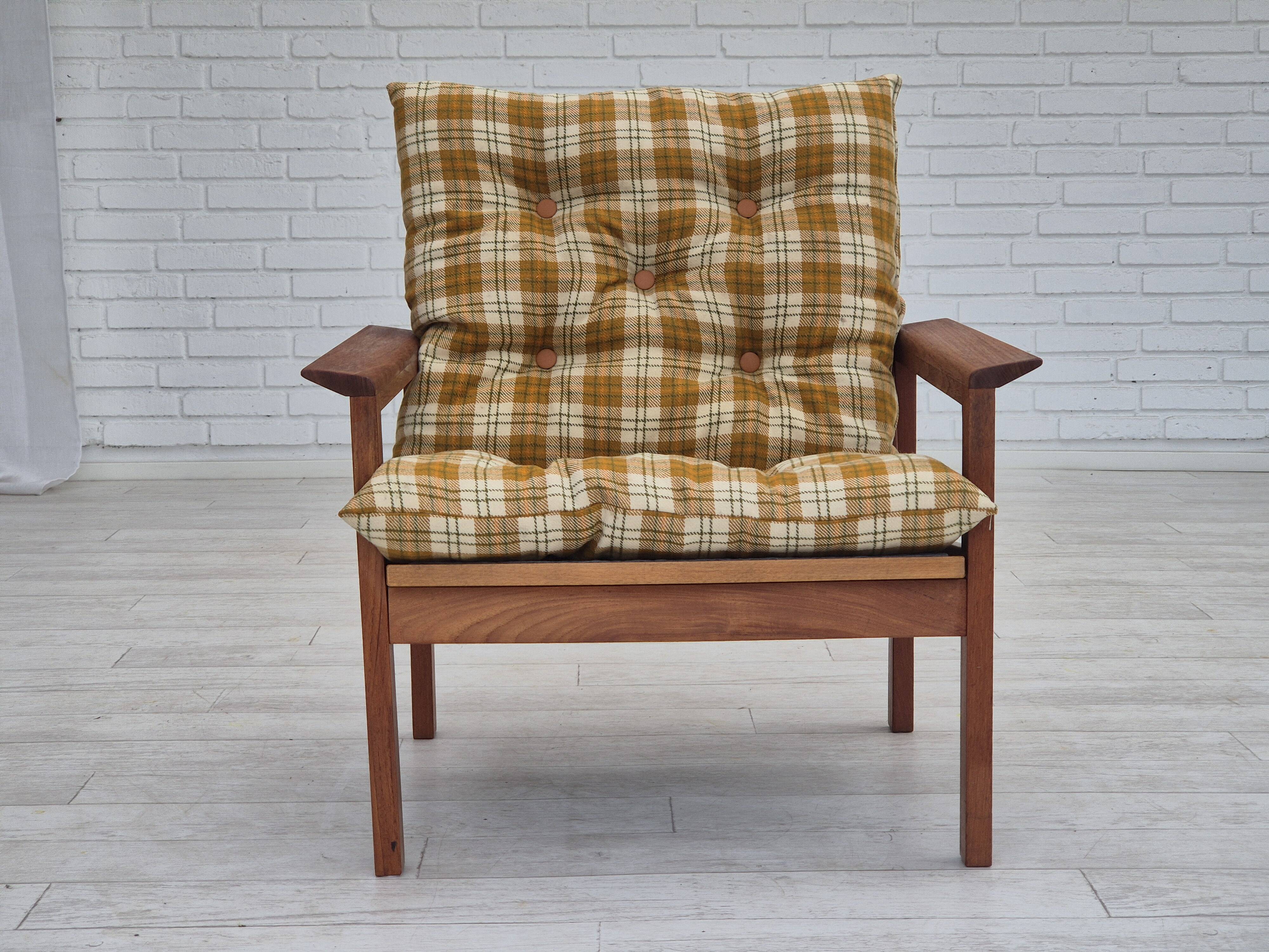 1970s, Danish lounge chair, original condition, furniture wool fabric, teak wood.