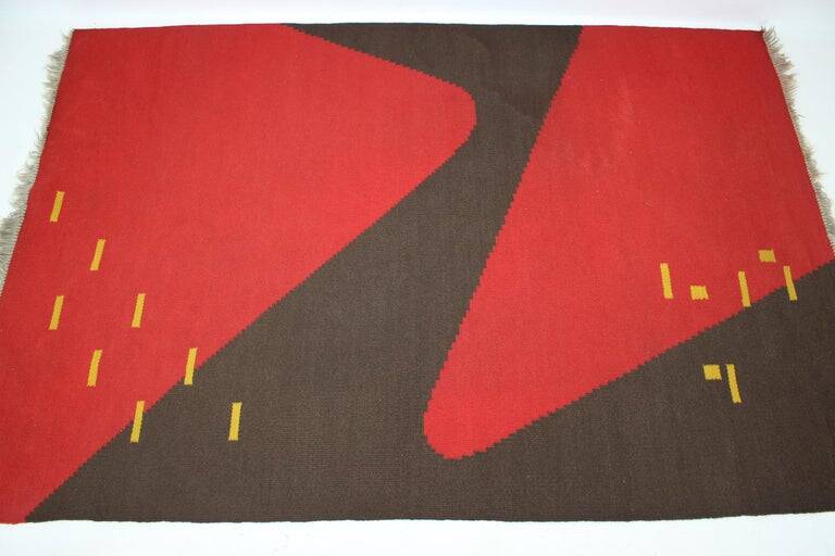 Design organic abstract geometric carpet/rug in style of Antonín Kybal, 1950s
