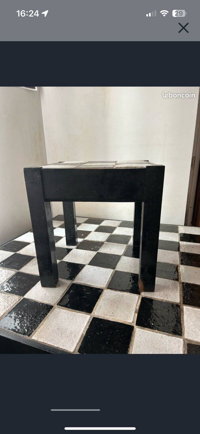 Set of three coffee tables