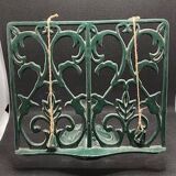 Cast iron lectern