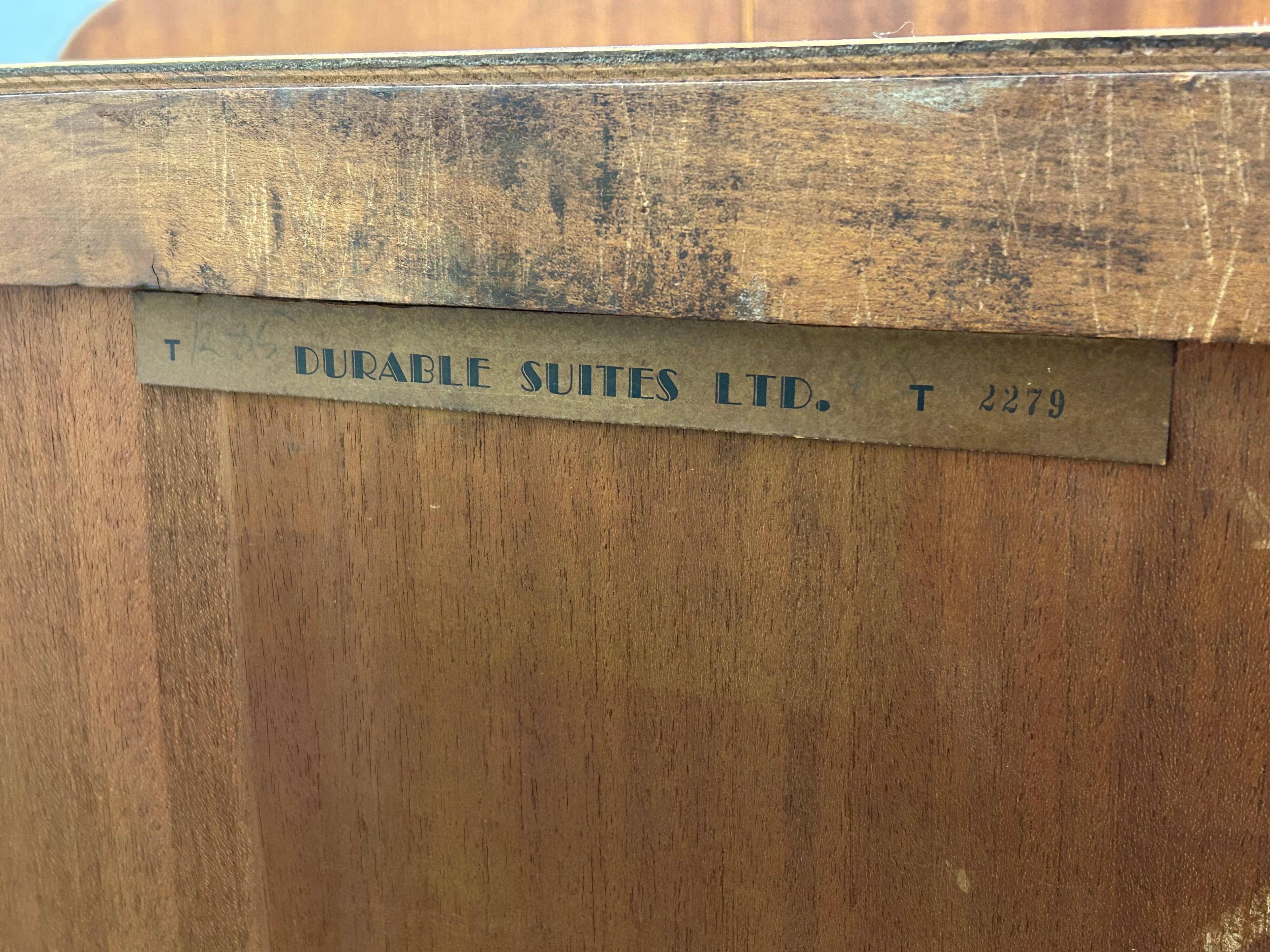 Armoire Art Déco en ronce de noyer 1930