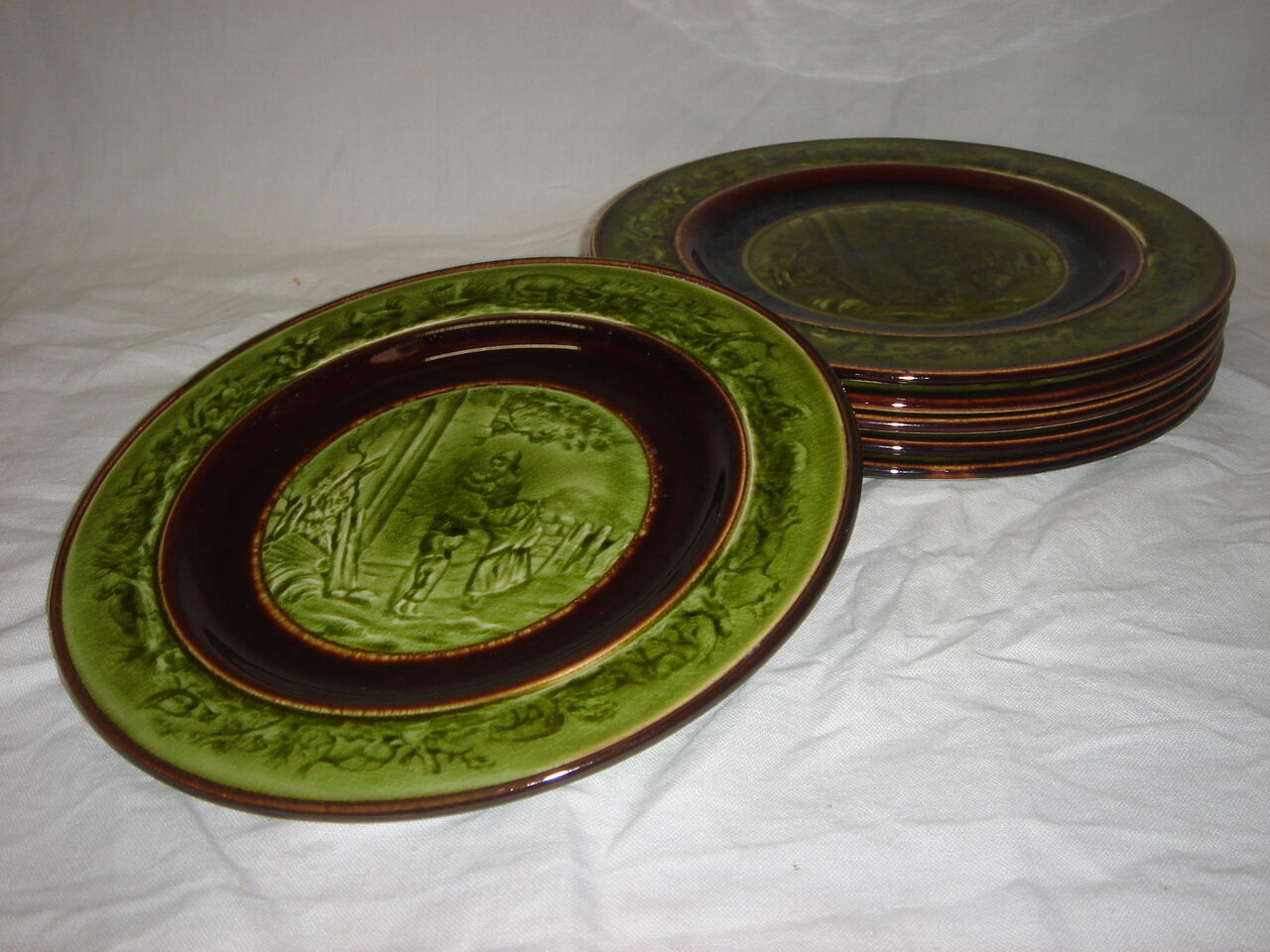6 plates enamelled earthenware choisy Le Roi HB & CIE