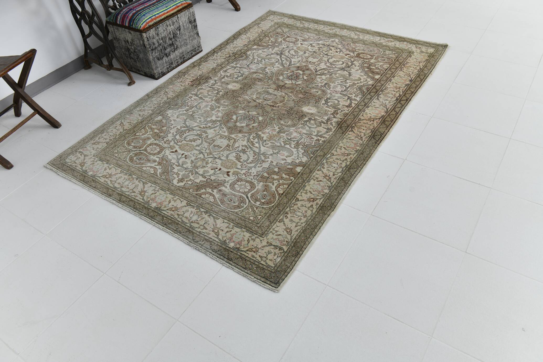 5x7 Brown & Cream Classic Vintage Rug, 150x217Cm SK23625