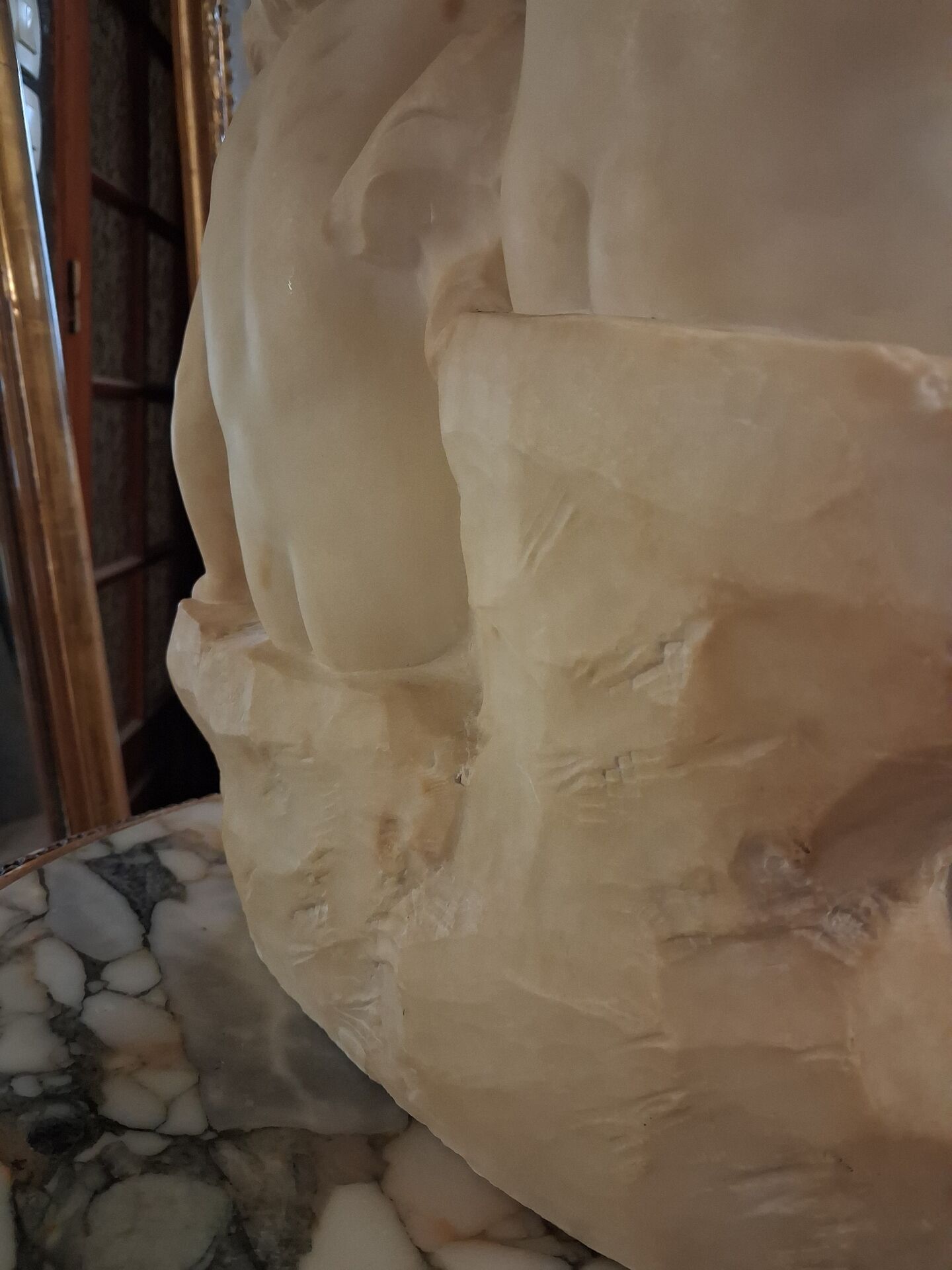 Alabaster sculpture by Pugi.Guglielmo