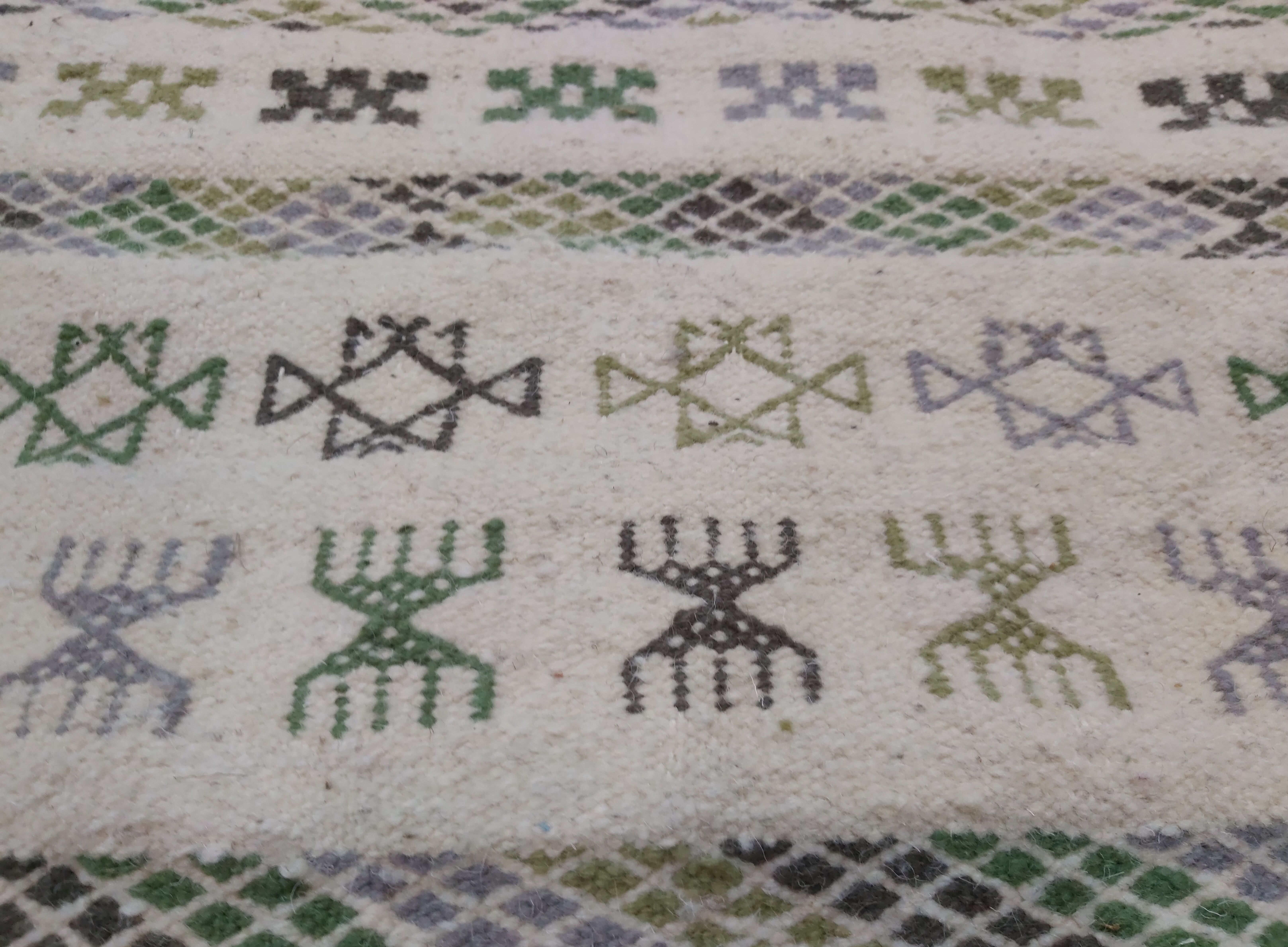 Handmade Berber white patterned white carpet