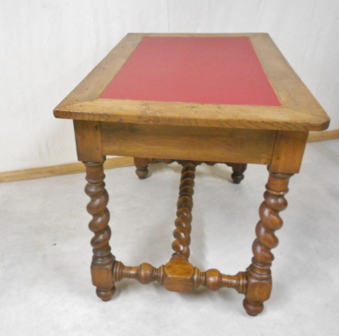 Louis XIII desk