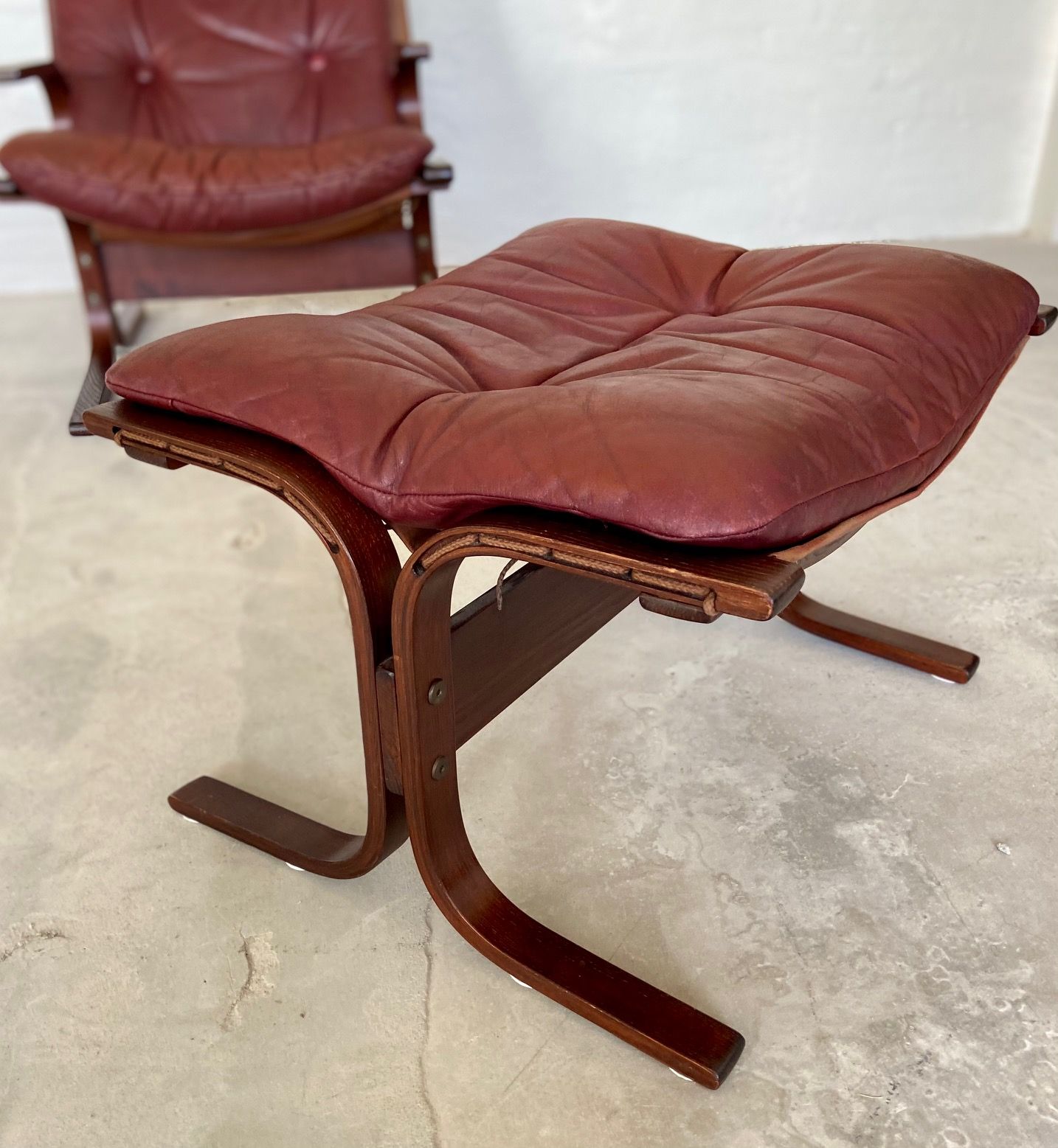 Vintage norwegian leather Siesta chair & ottoman by Ingmar Relling