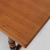 Table à manger en chêne belge du 20ème siècle