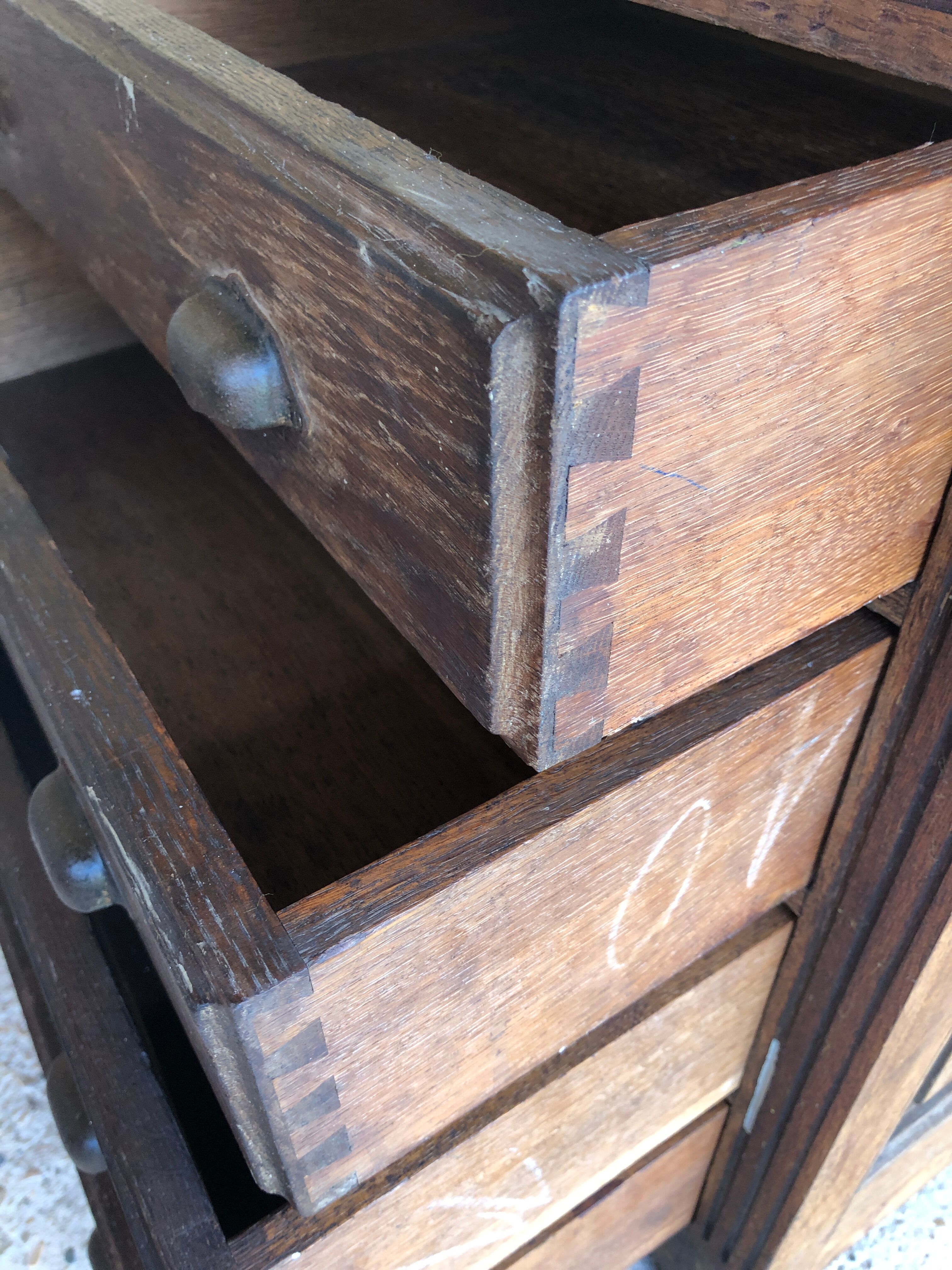 Cabinetmaker's workshop furniture with 12 drawers circa 30's/40's