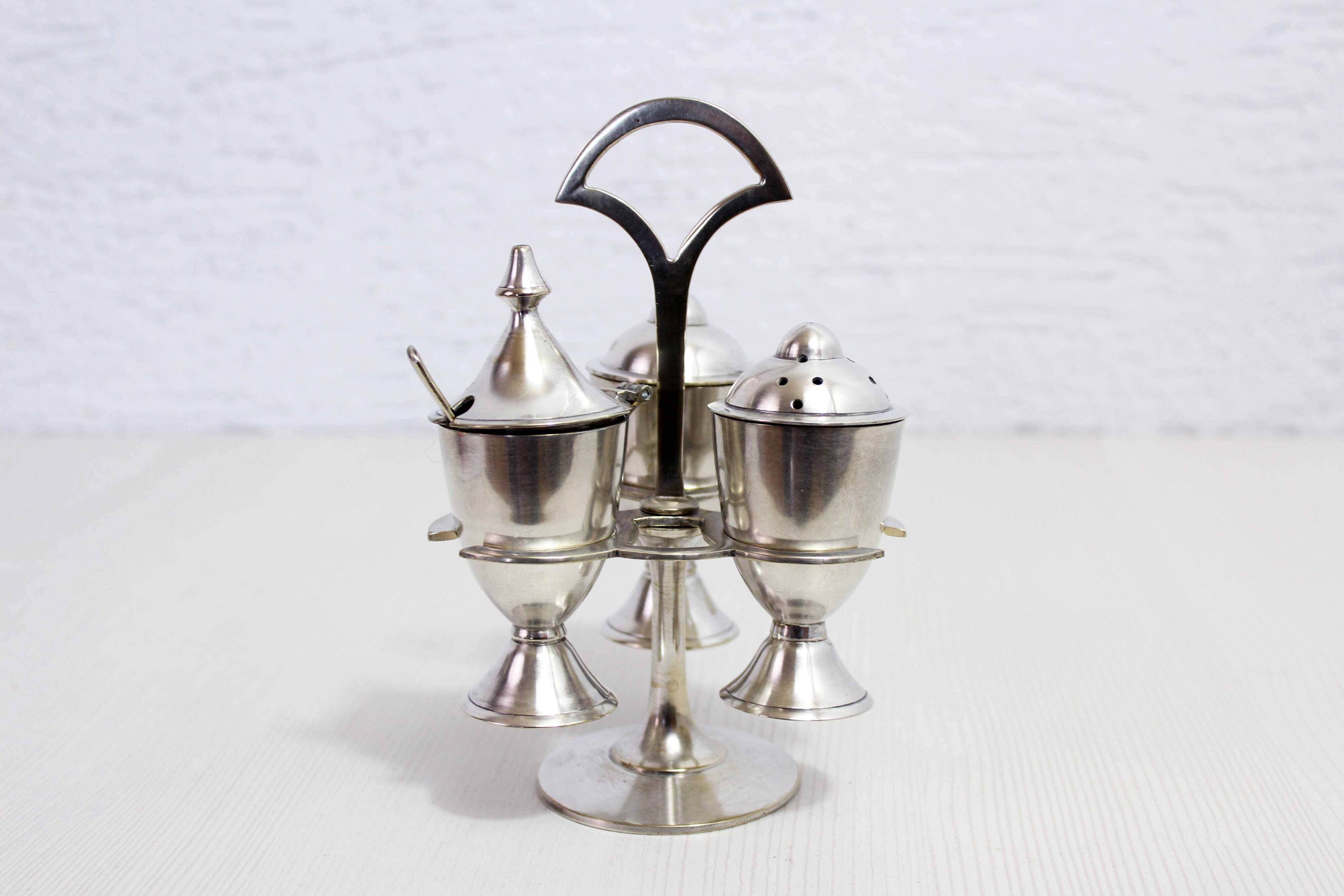 Salt and pepper set in silver metal 1930