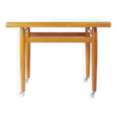 Table d'appoint sur roulettes en chêne, Tchécoslovaquie 1970