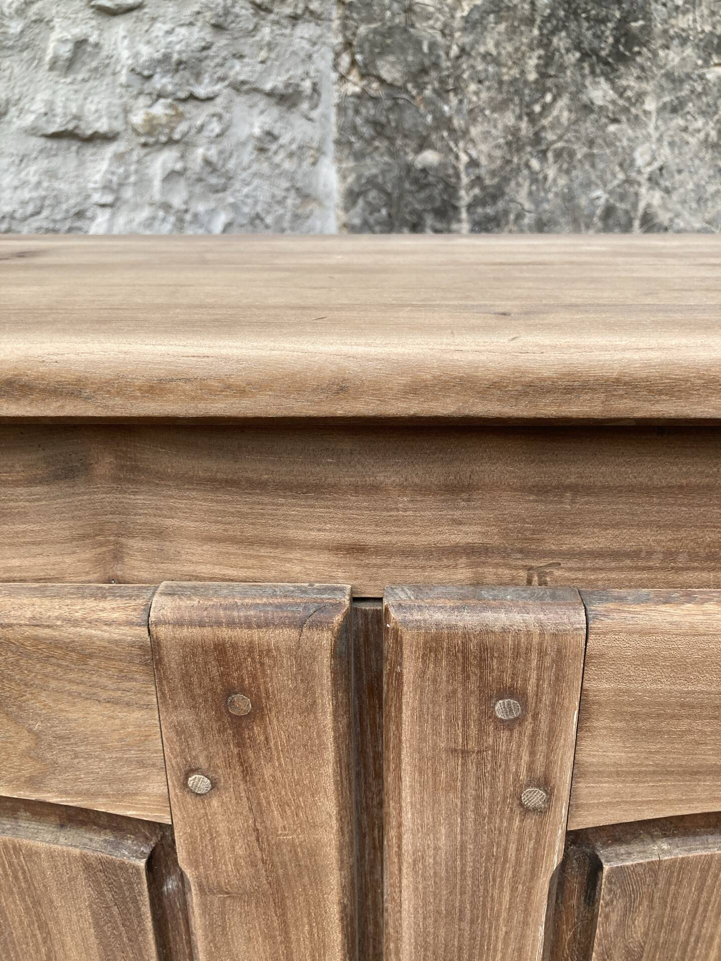 Petit buffet ancien en bois 