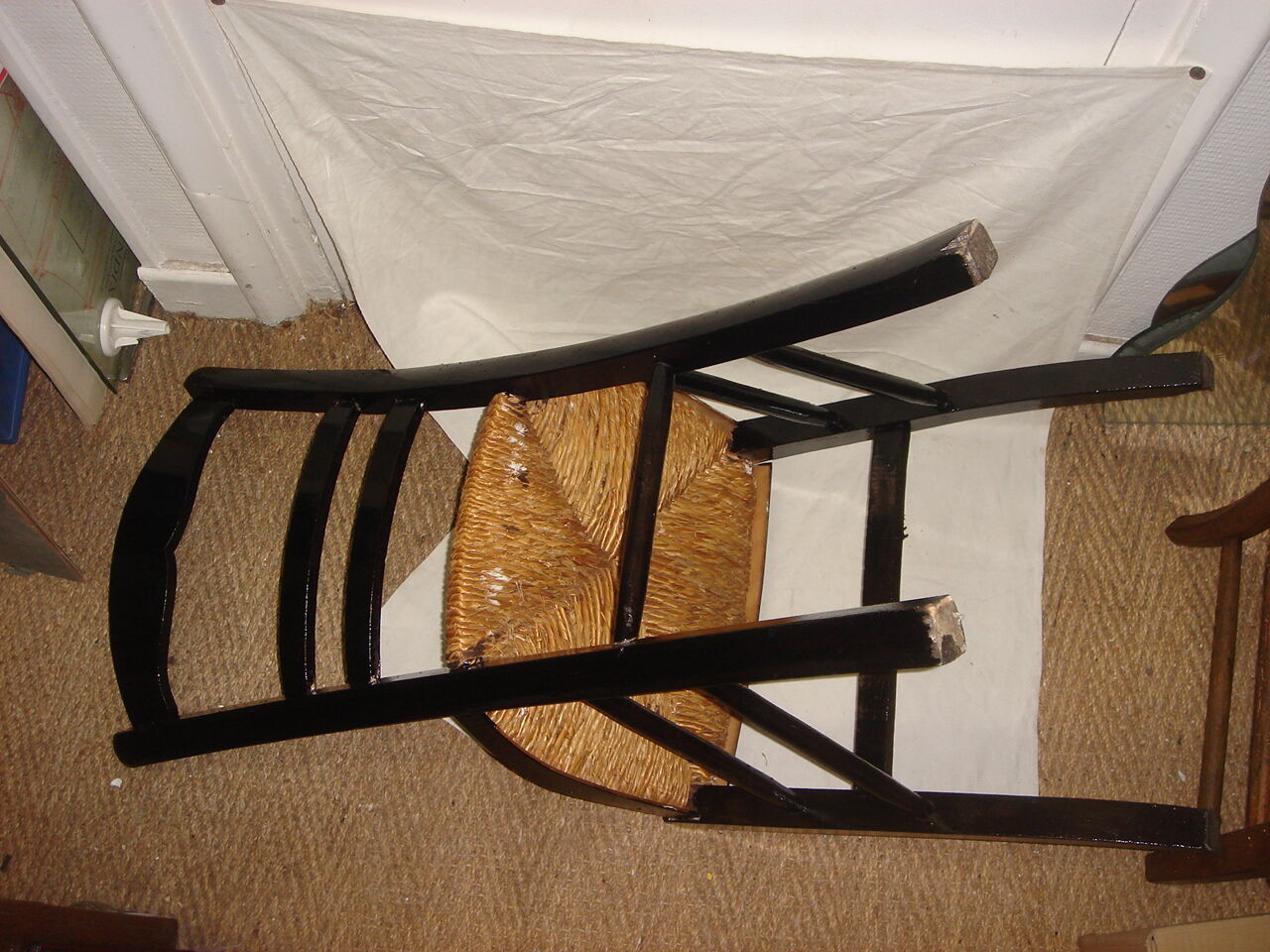 Wooden & sitting room chair straw