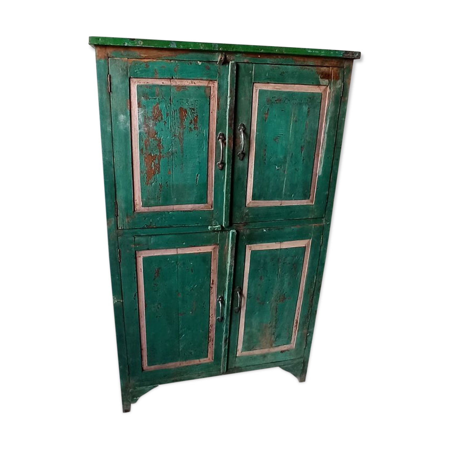 4-door green cabinet