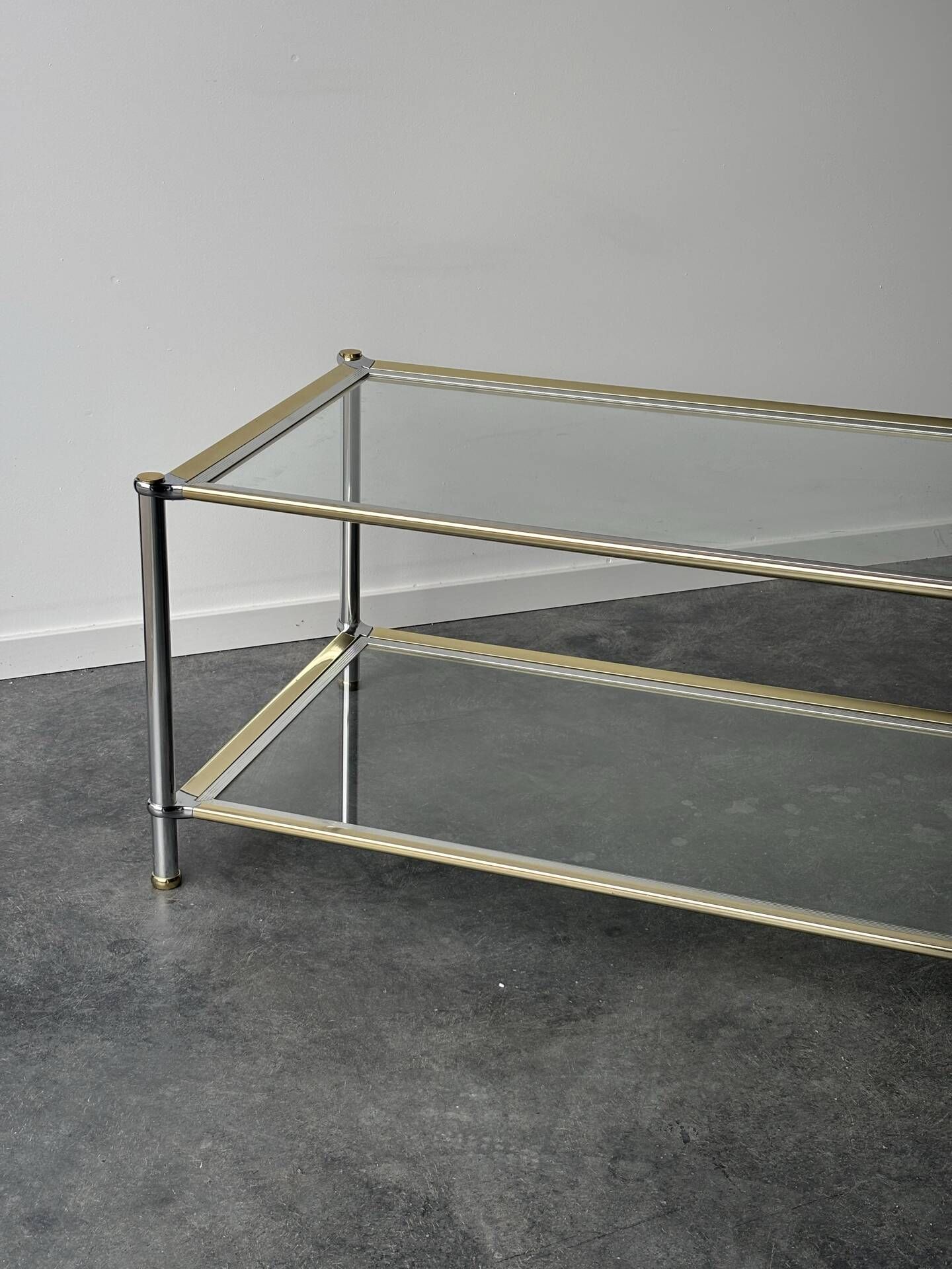 Table basse en métal chromé, doré et verre, 1970