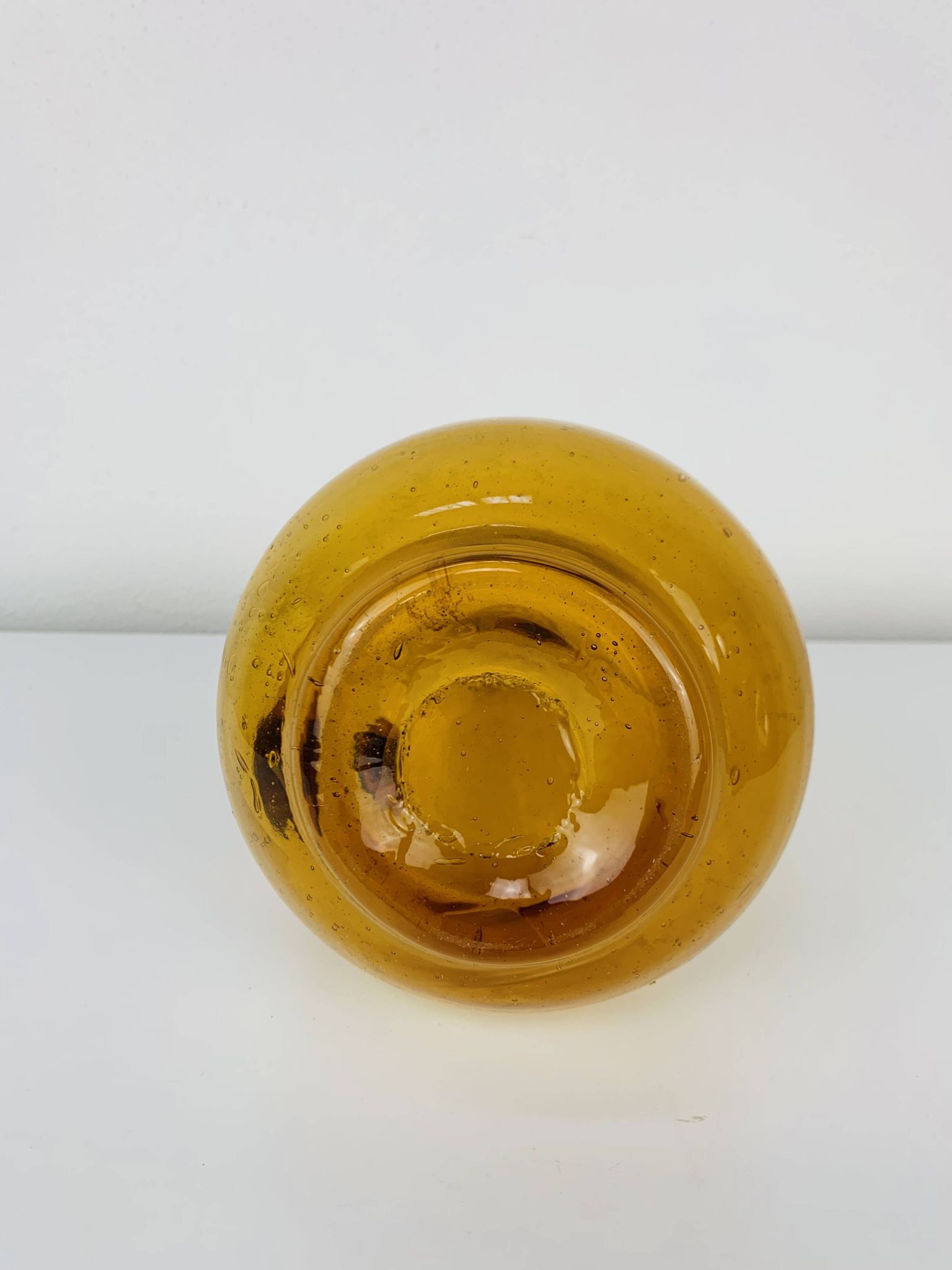 Vase verre bullé ambré vintage