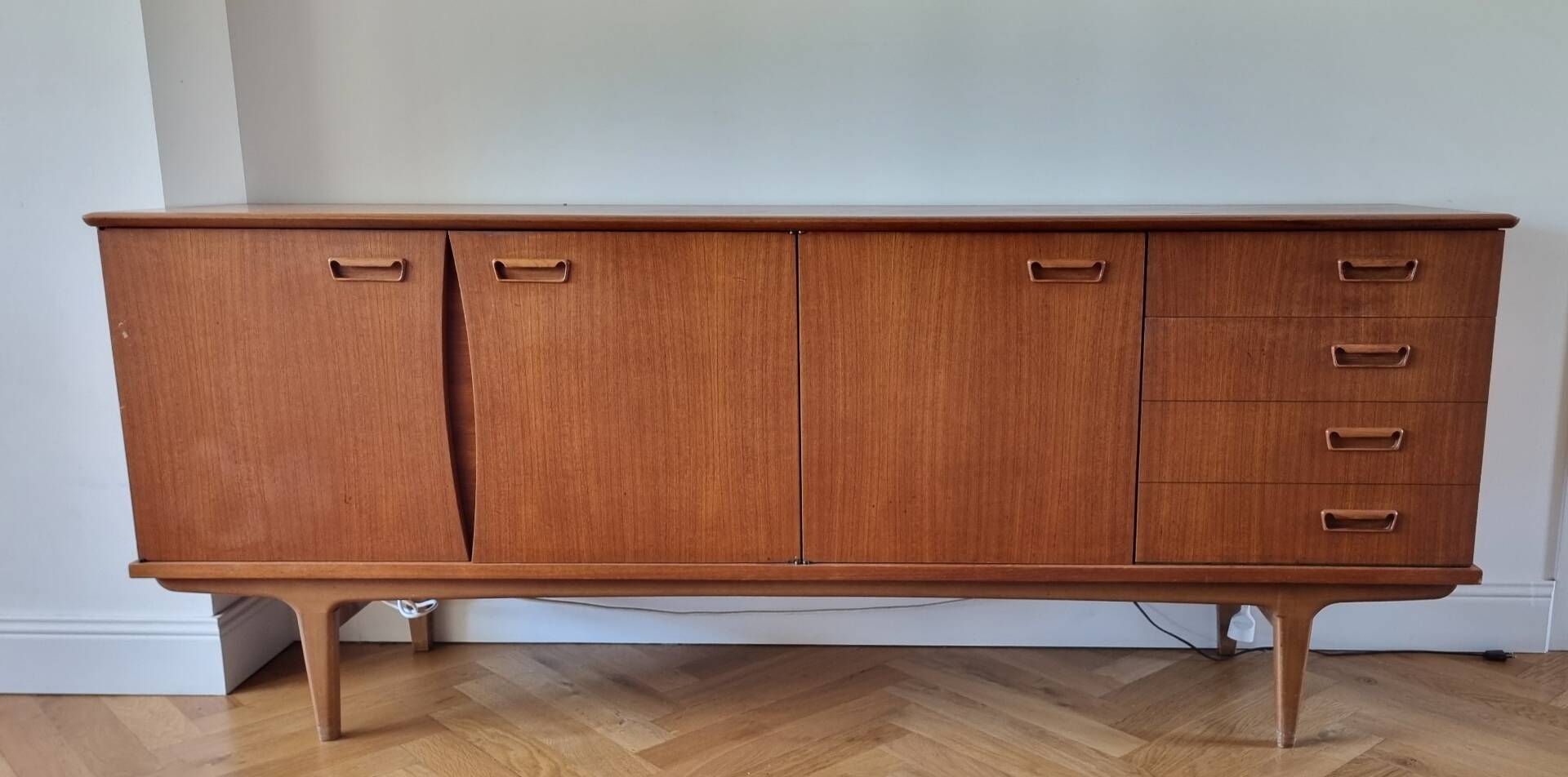Scandinavian enfilade LB