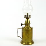 Kerosene pigeon lamp