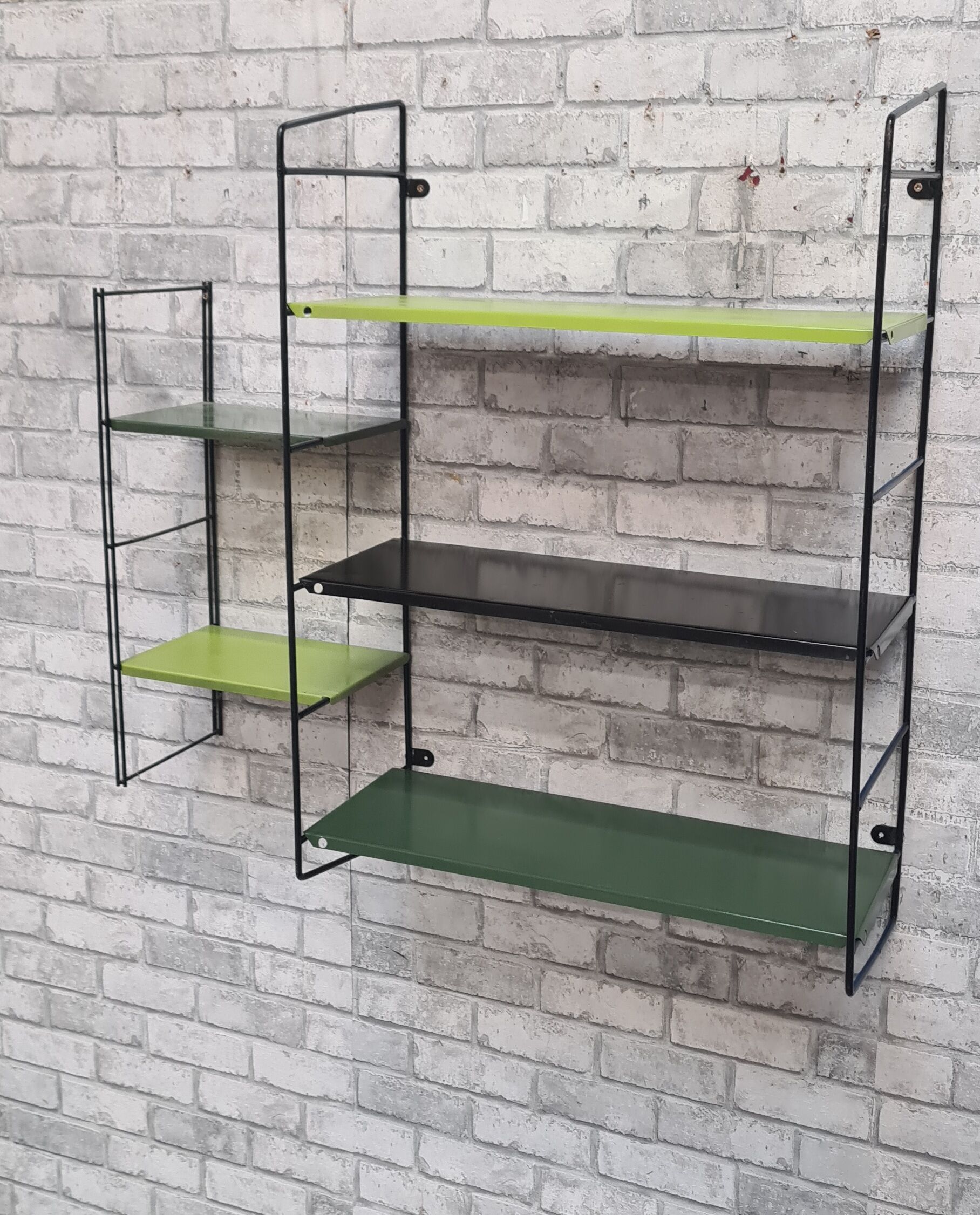 Scandinavian apple green and English green shelf h70x70x23cm
