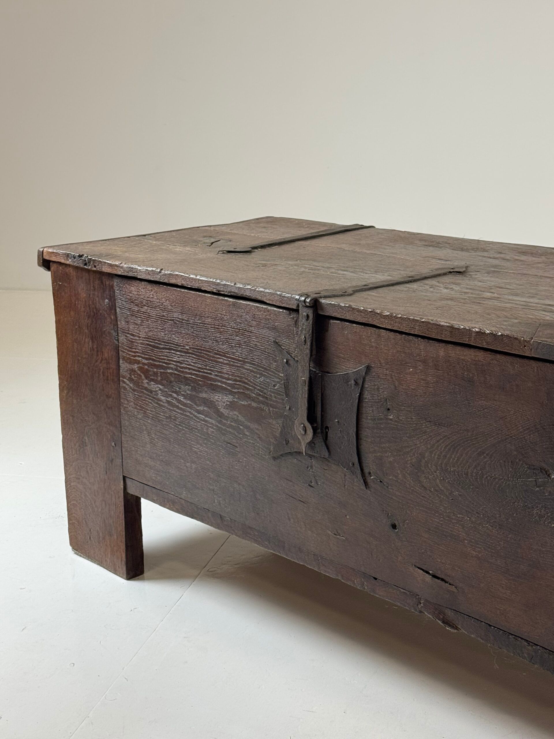Stollentruhe chest 17th century