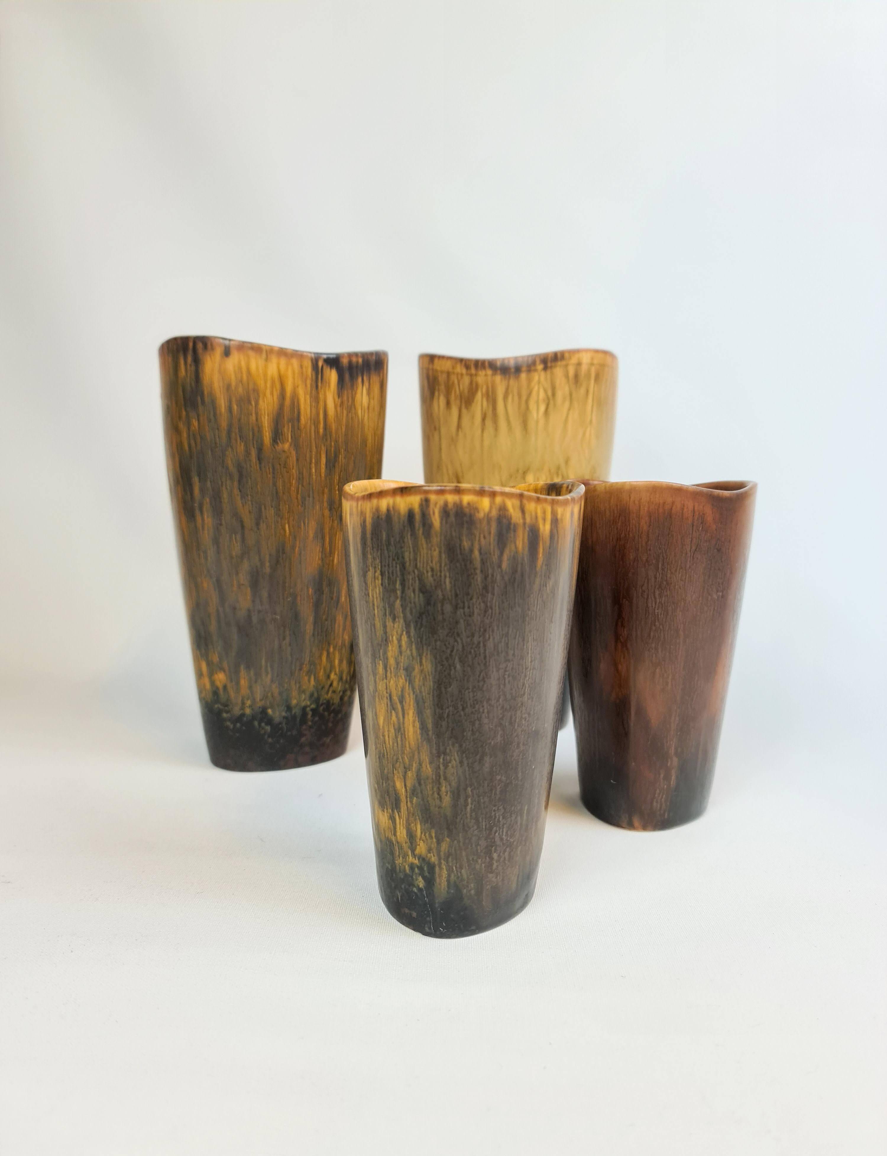 Set de 4 vases en céramique de style moderne du milieu du siècle Gunnar Nylund Rörstrand Suède
