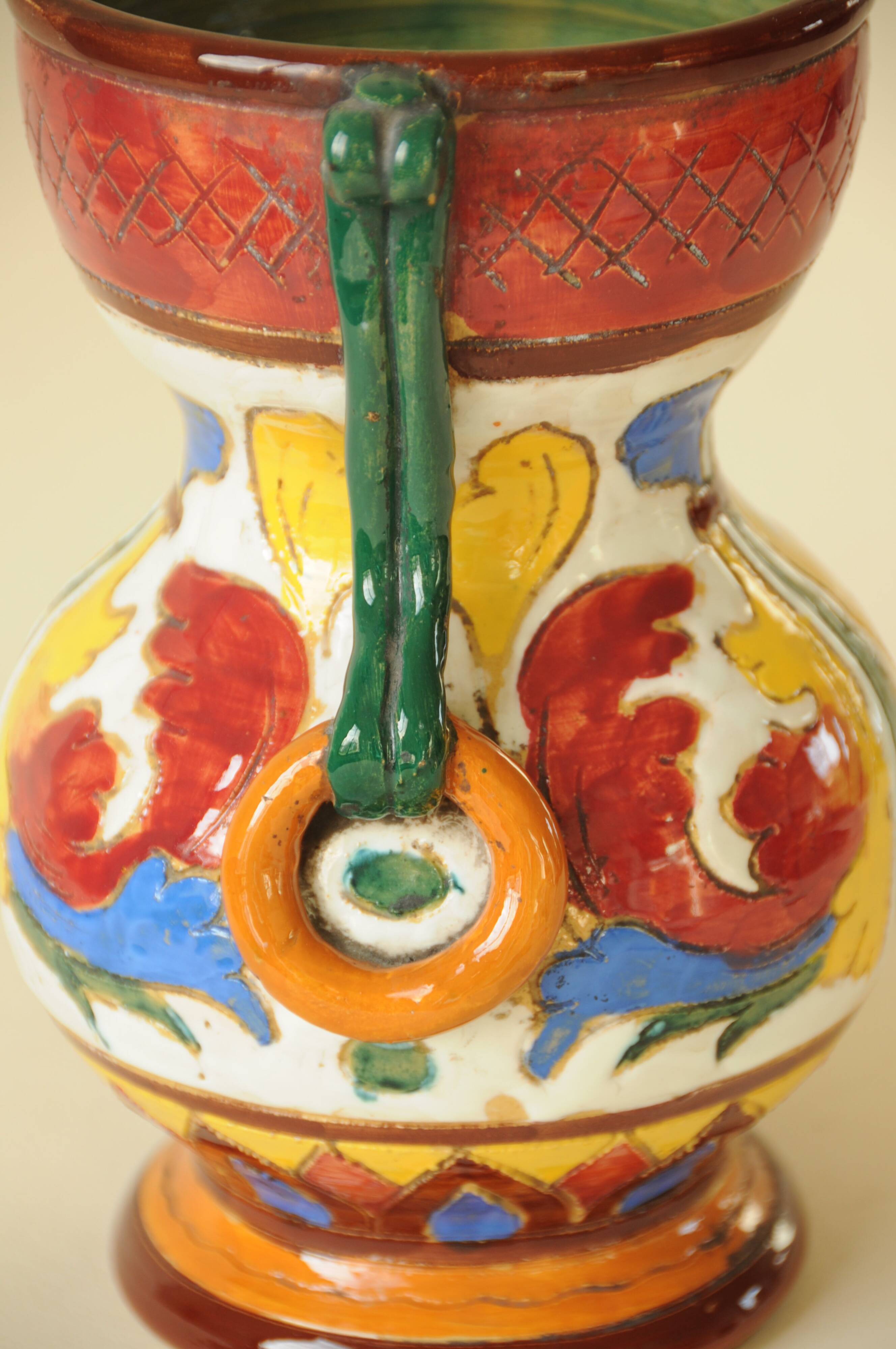 Antique polychrome ceramic vase – Italy 20th century – Handcrafted floral decoration