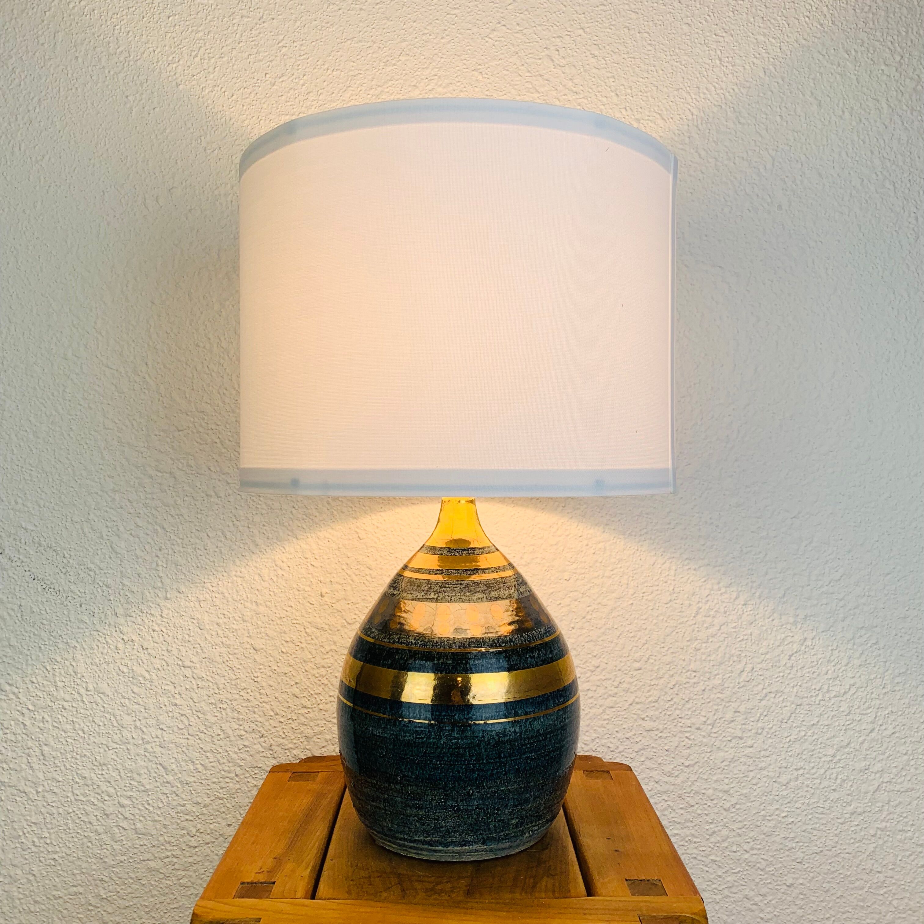 Lamp Georges Pelletier workshop La Roue in Vallauris, blue and gold ceramic