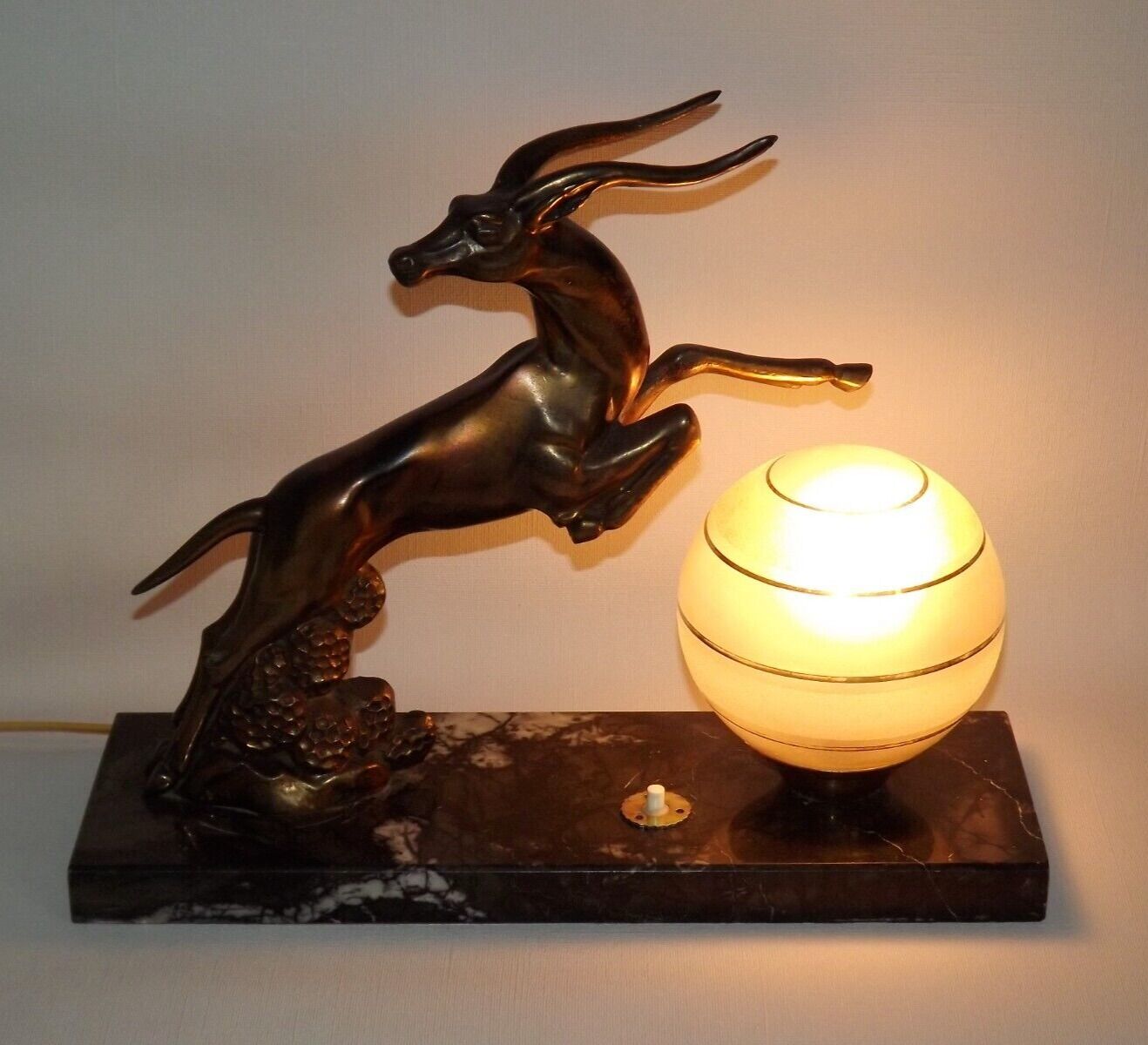 Vintage french art deco gazelle lamp black marble base round glass shade 3956