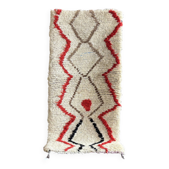 Tapis berbère vintage marocain  – 75x165 cm – Rouge & noir