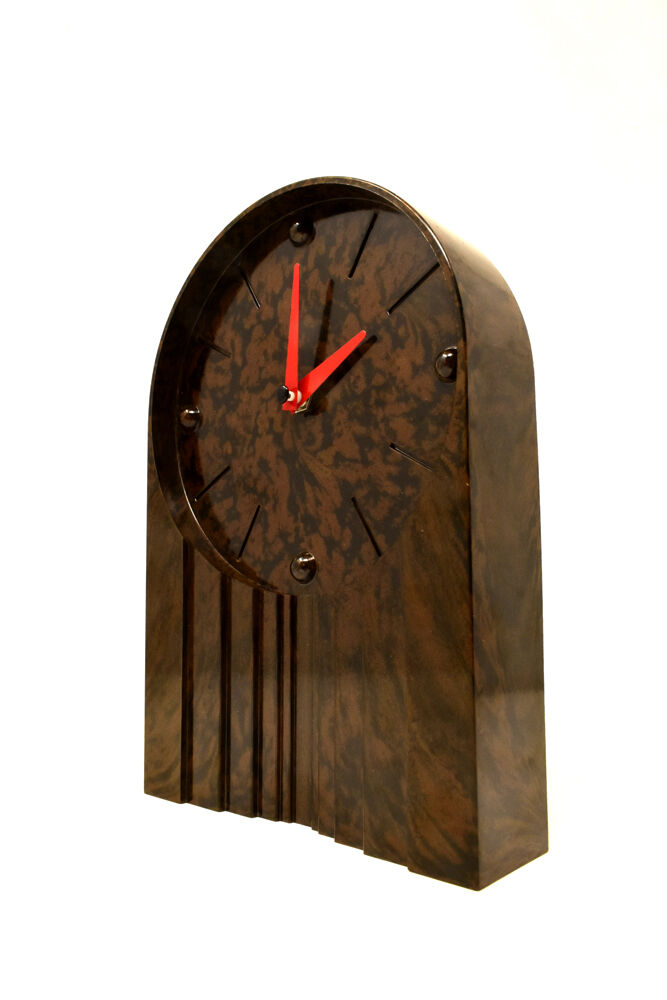 Bakelite clock
