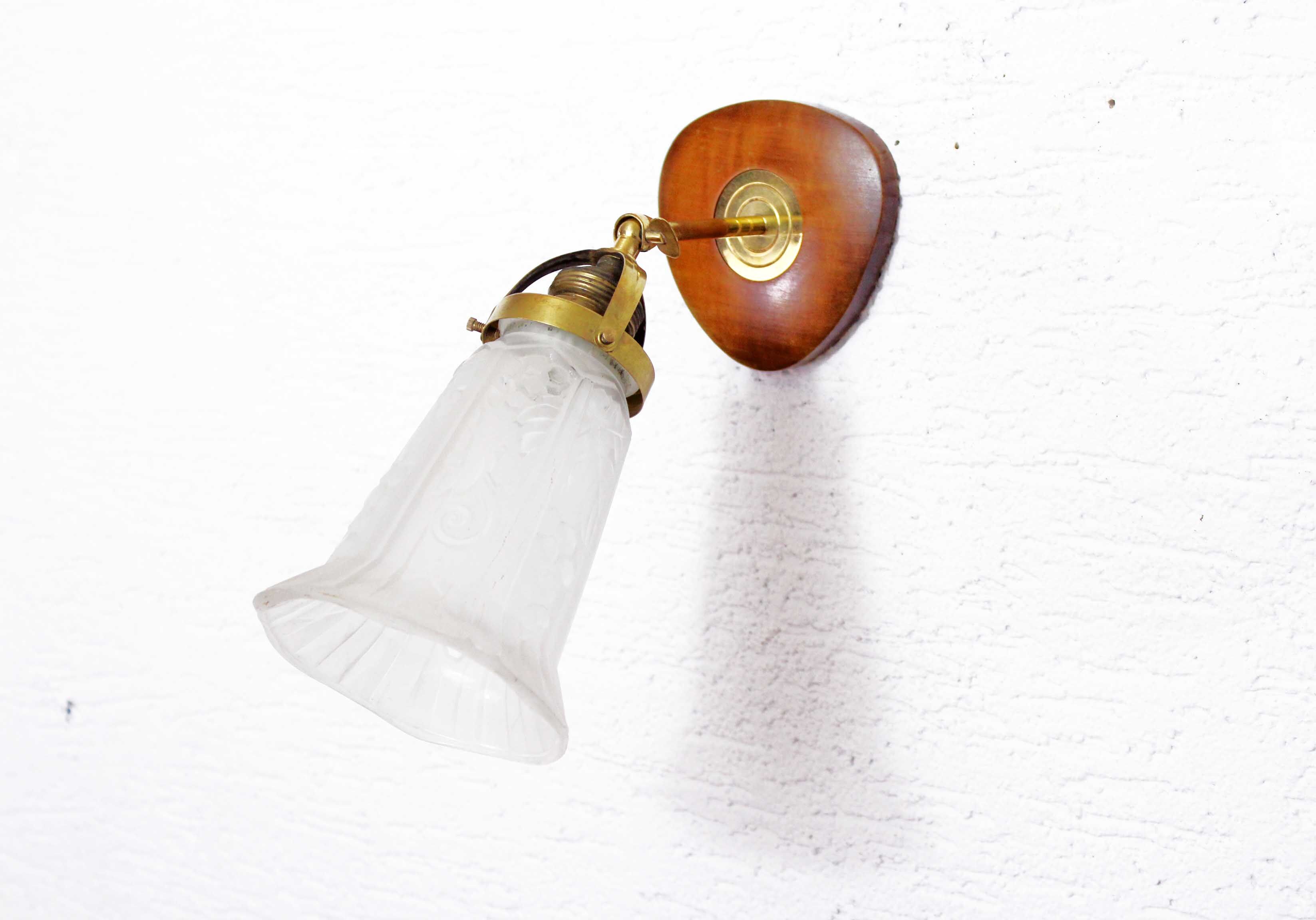 Art deco wall lamp
