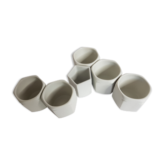 Lot of five hexagonal porcelain pots "Yalacta"