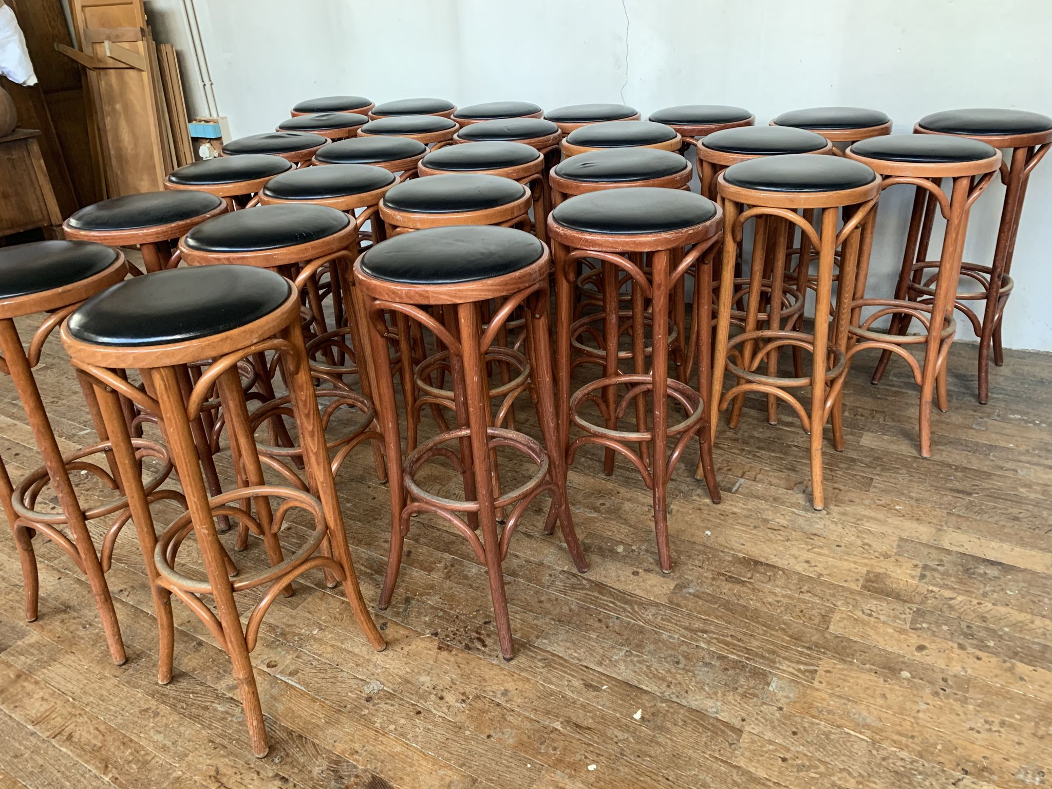 Series of 16 curved wooden bar stools dlg Thonet Baumann Fischel