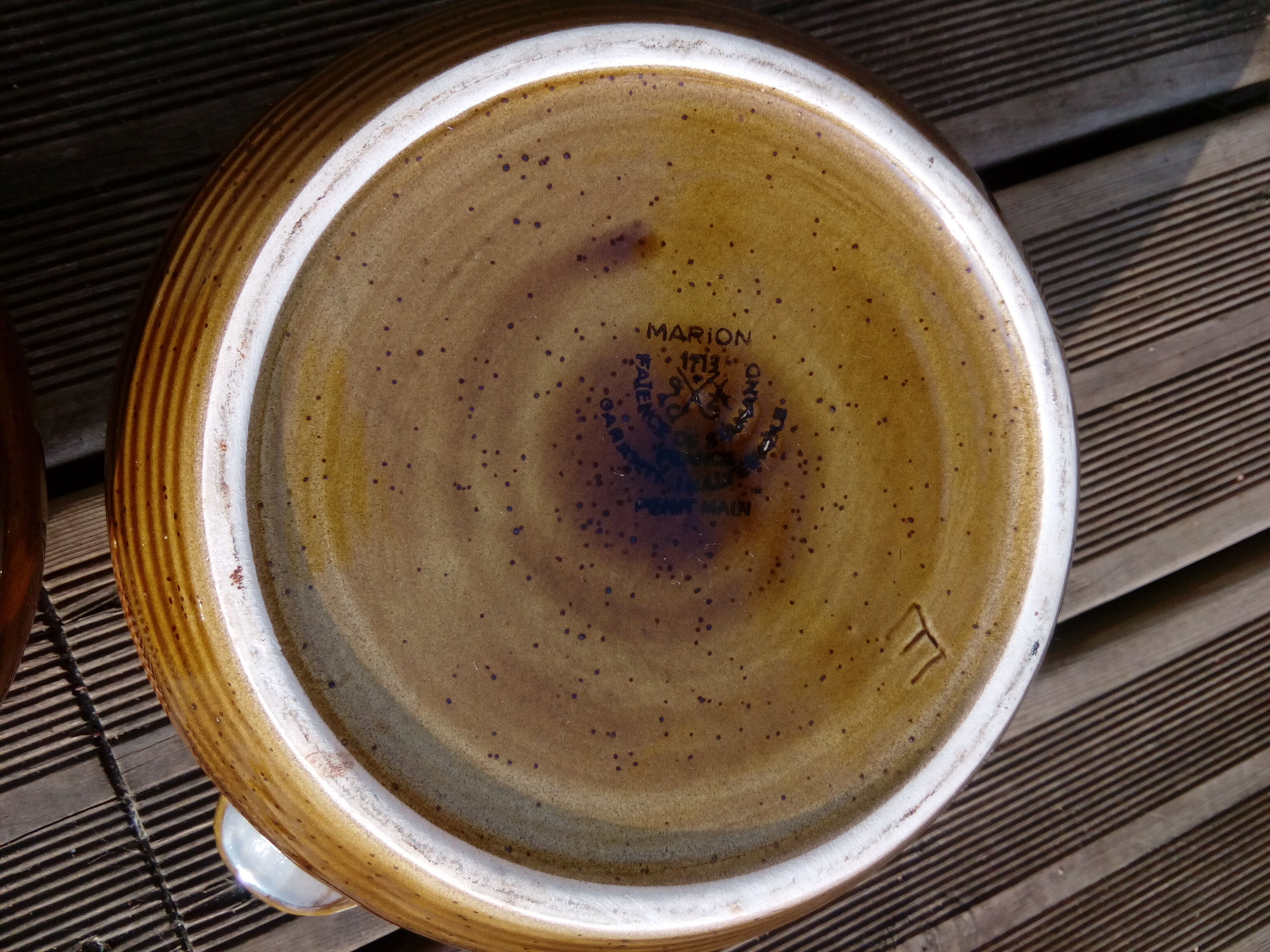 Pot Saint Amand model Marion enamel ceramic