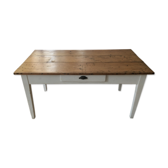 Table de cuisine en chêne clair